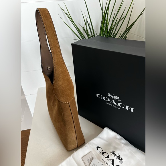 Like NEW Brooklyn Shoulder Bag 28 Perfect for Fall in No Longer Available Suede - Picture 4 of 13